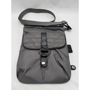 Mosey Life by Baggallini Caster Cross Body Purse Gray Lavender Lining Preowned